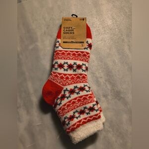 Field & Stream,  Cozy Cabin Socks, Infused With Aloe N W T
